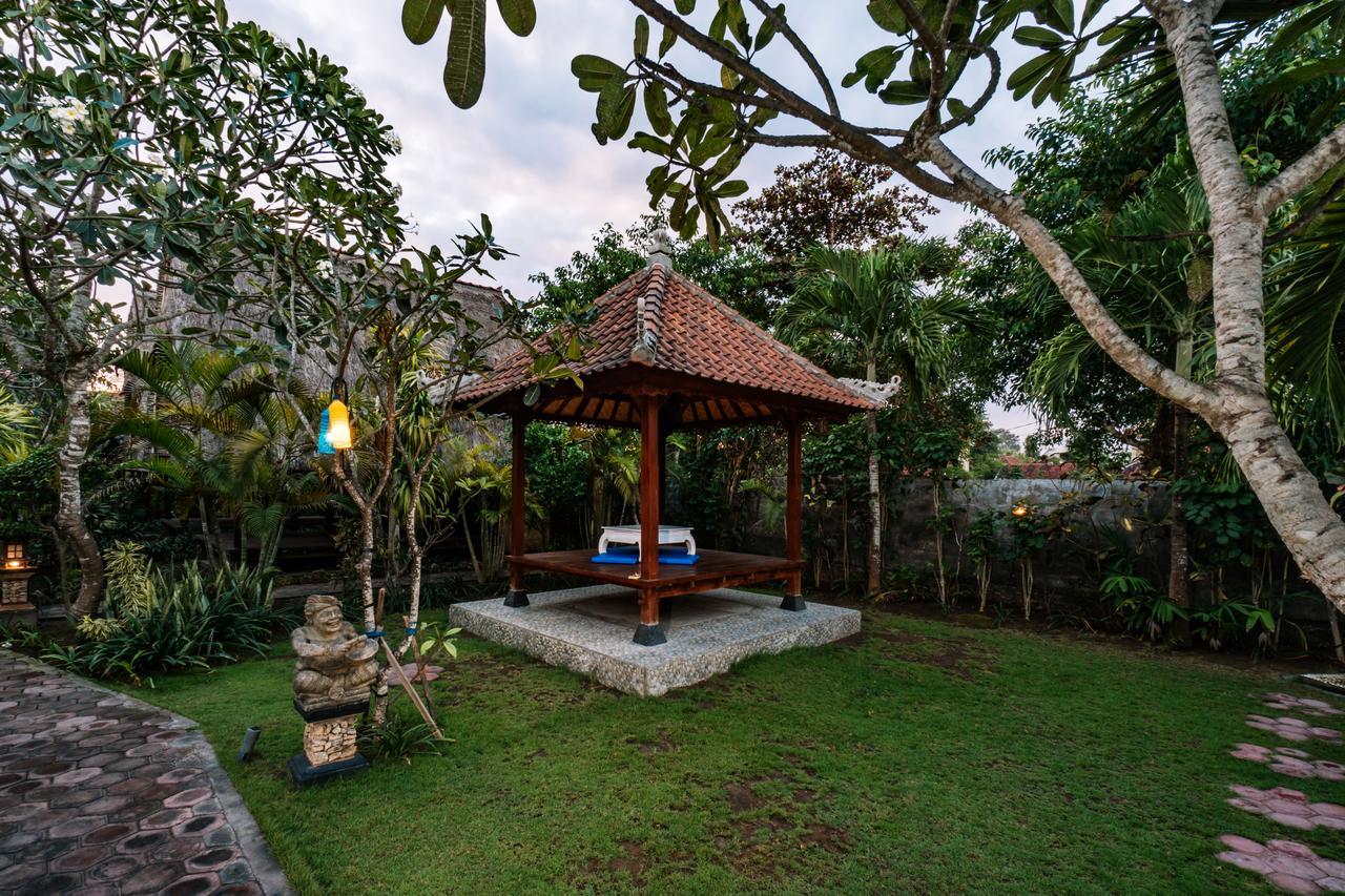 Bunda 7 Bungalows Lembongan Exterior photo