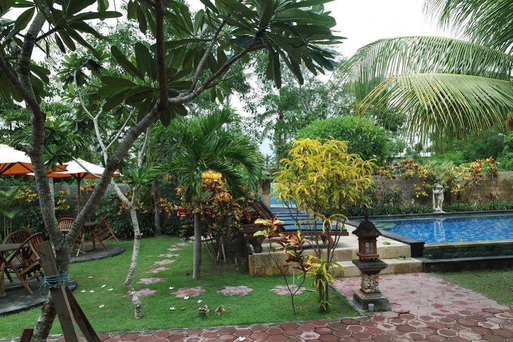 Bunda 7 Bungalows Lembongan Exterior photo